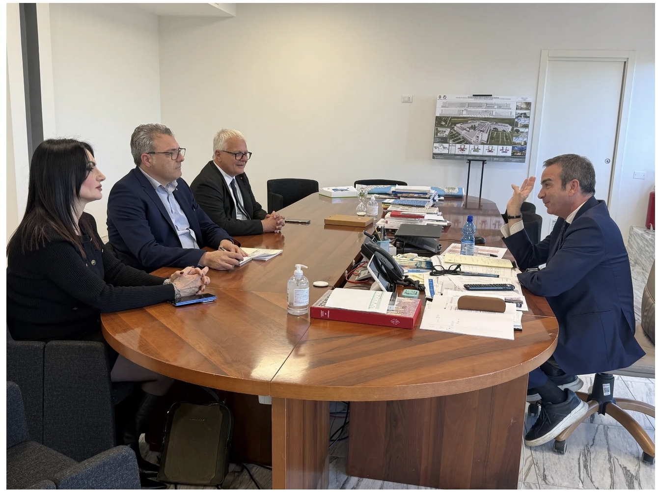 Sciopero generale regionale in Calabria: se non ora, quando?  Occhiuto, i sindacati, la recita infinita e una Calabria usata come tavolo di scambio.